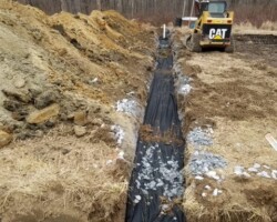 Gravity Fed Standard Septic Tank And Drainfield Trench